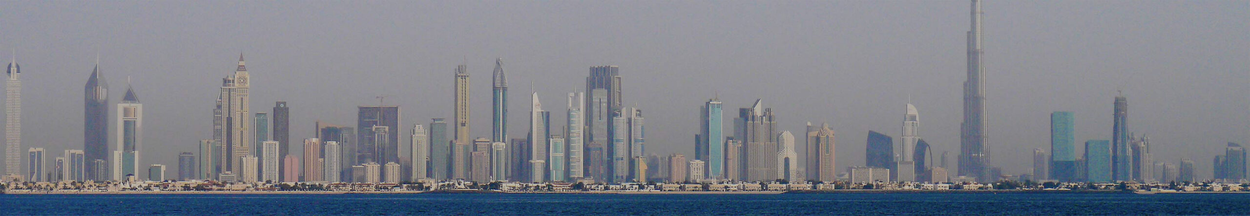 tinker-papers-dubai-uae-panorama-skyline-skyscrapers-architecture-crafting Dubai